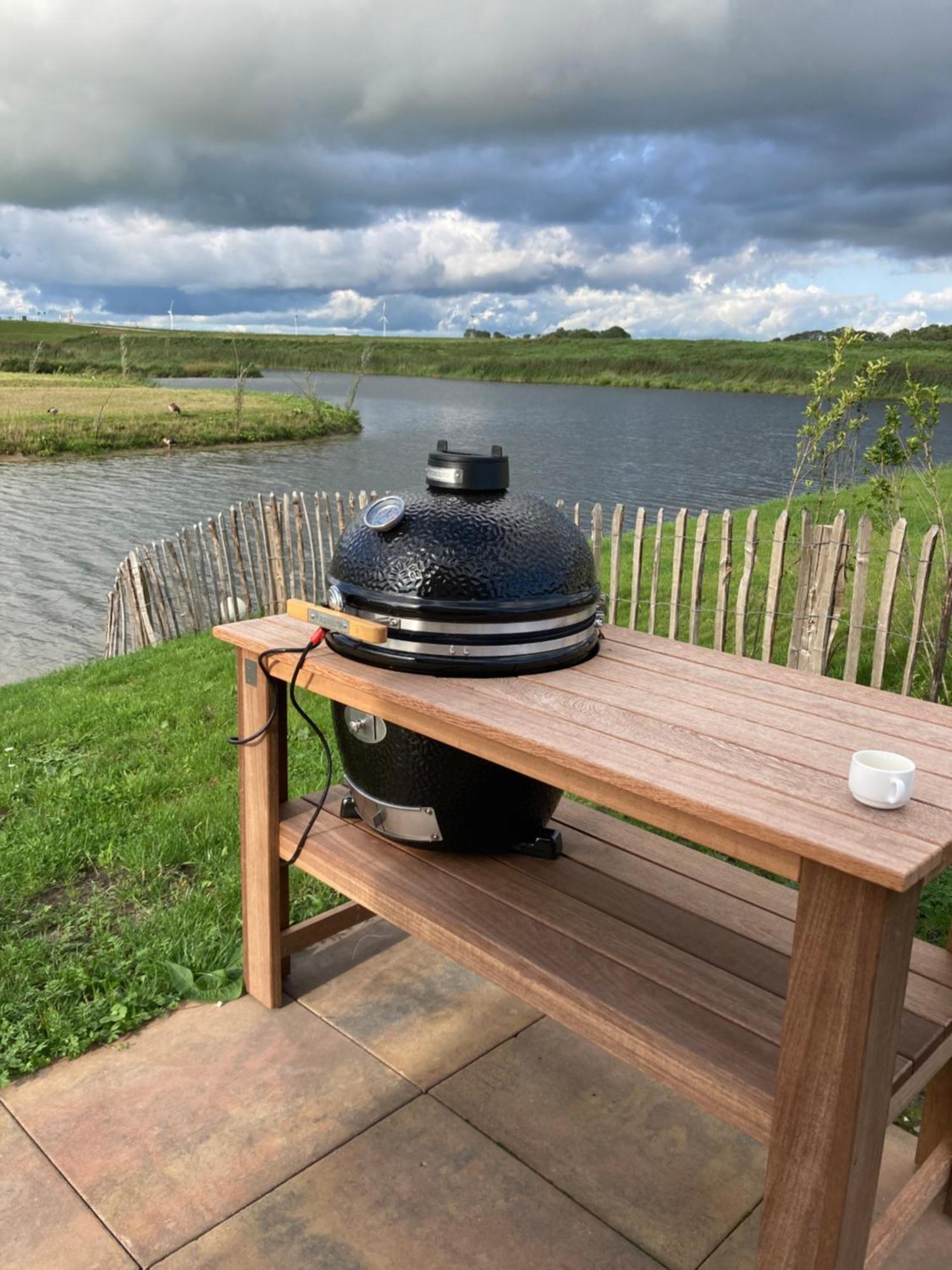 Tiny Vakantiehuis Aan Het Water Met Eigen Steiger En Airco Kampen Eksteriør bilde